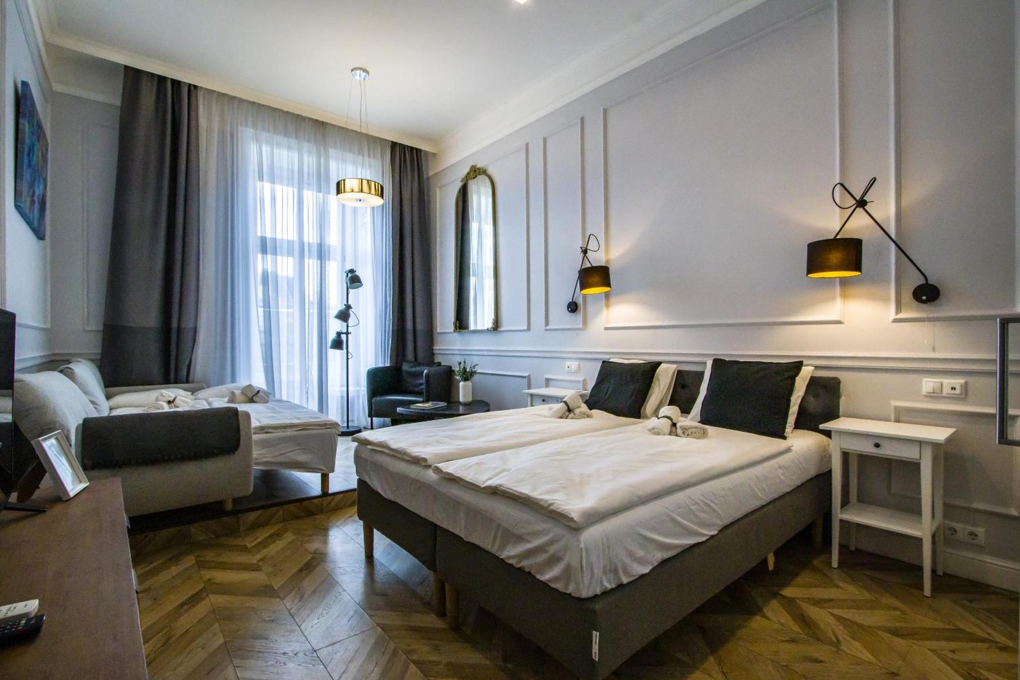 Wilson's Andrassy Avenue *
